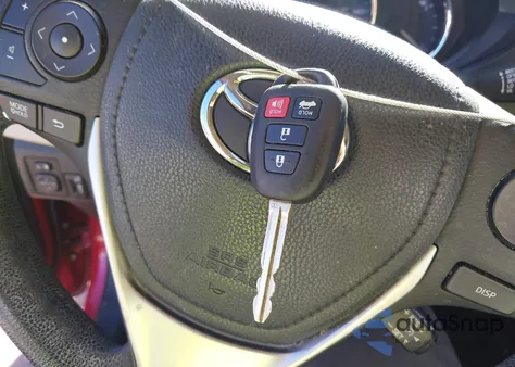 2014 Toyota Corolla Le z USA, uszkodzony, nr VIN 5YFBURHE1EP010468